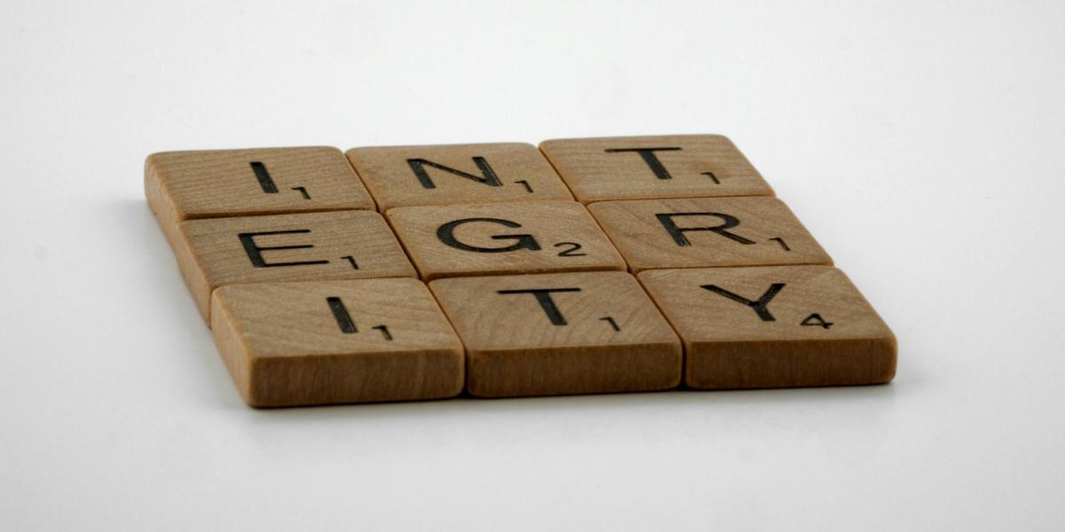 Kuvituskuva artikkeliin. Kuvassa lukee integrity. 