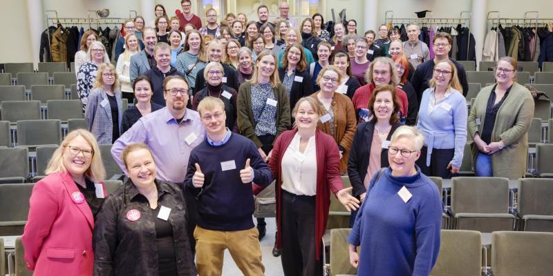 AVOTT-talvipäivien yleisöä Helsingin yliopistolla.